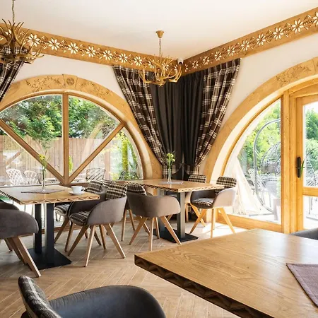 Swistak & I Wake Up With Mountain View ゲストハウス