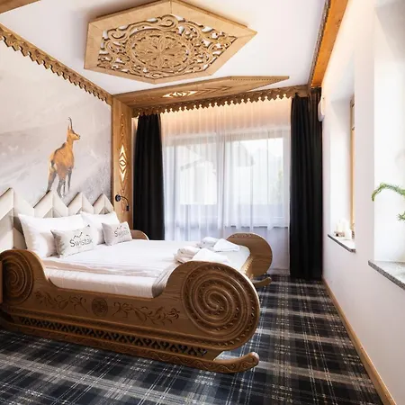 Swistak & I Wake Up With Mountain View 3* كوشتيليسكا