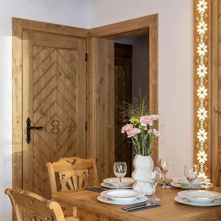 ゲストハウス Swistak & I Wake Up With Mountain View 3*