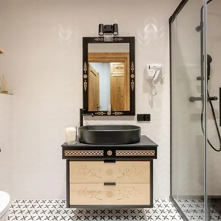 Swistak & I Wake Up With Mountain View ゲストハウス 3*